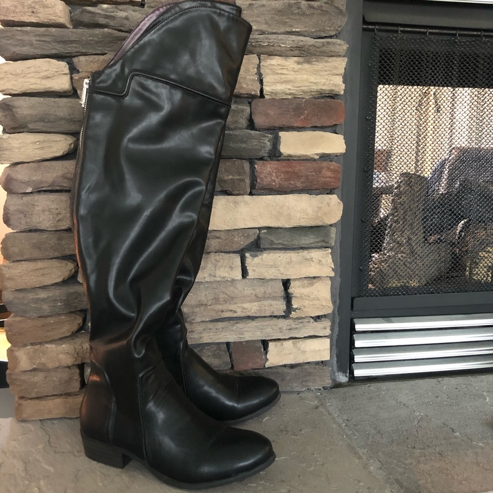 Knee-high boots - worn only 4 times!